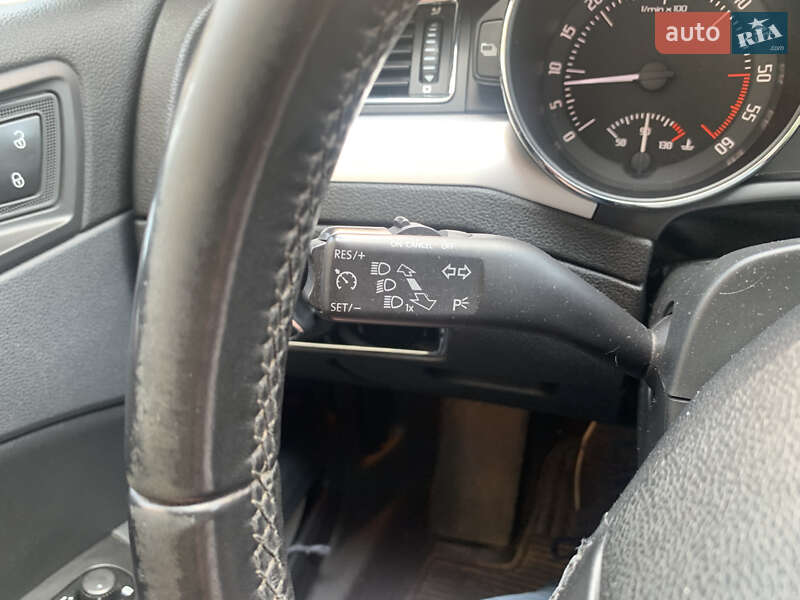 Универсал Skoda Superb 2011 в Чернигове