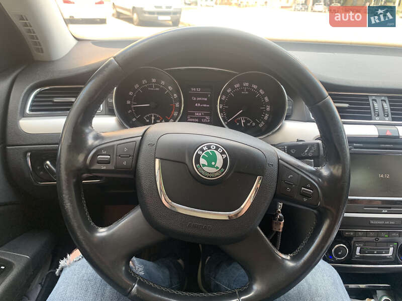 Универсал Skoda Superb 2011 в Чернигове
