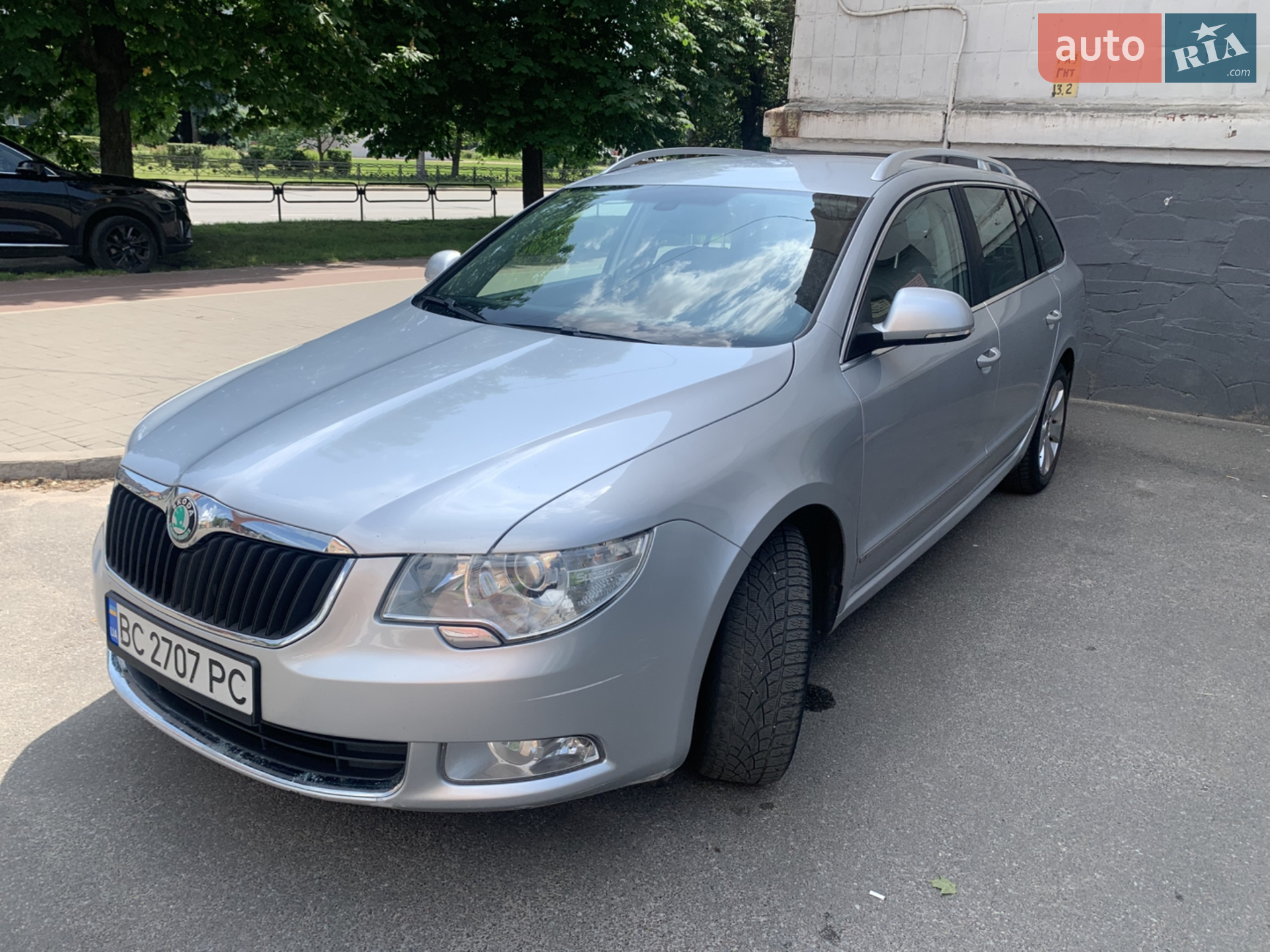 2011 Skoda Superb - мініатюра 13