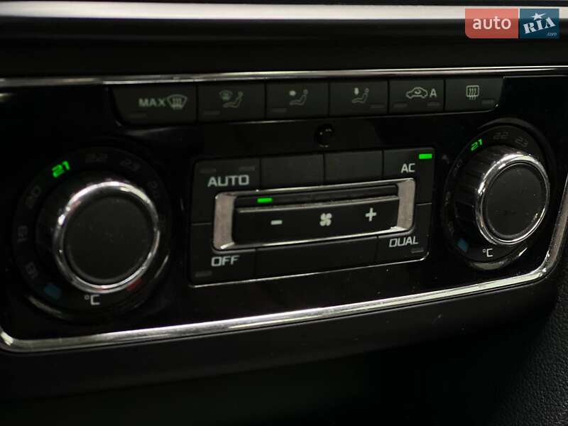 Лифтбек Skoda Superb 2012 в Киеве
