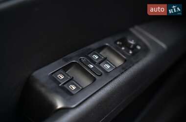 Універсал Skoda Superb 2011 в 