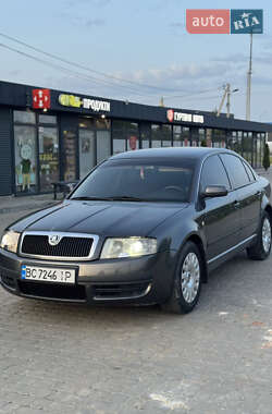 Лифтбек Skoda Superb 2004 в Львове