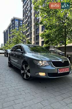 Универсал Skoda Superb 2010 в Ивано-Франковске
