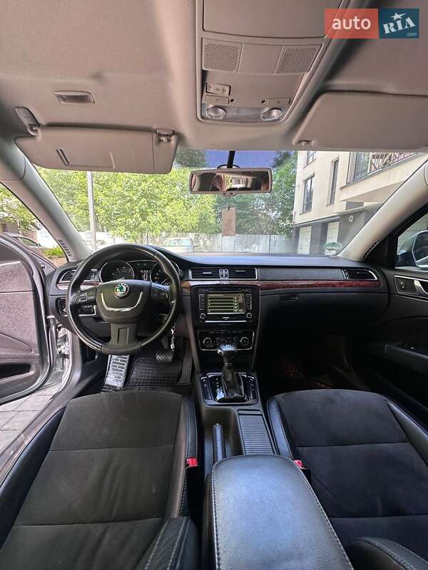 Универсал Skoda Superb 2010 в Ивано-Франковске