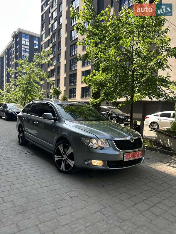 Универсал Skoda Superb 2010 в Ивано-Франковске