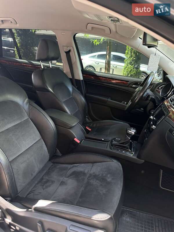 Универсал Skoda Superb 2010 в Ивано-Франковске