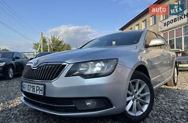 Лифтбек Skoda Superb 2013 в 
