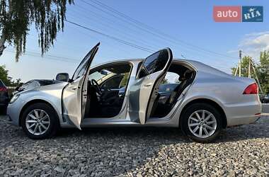 Лифтбек Skoda Superb 2013 в 