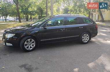 Универсал Skoda Superb 2012 в 