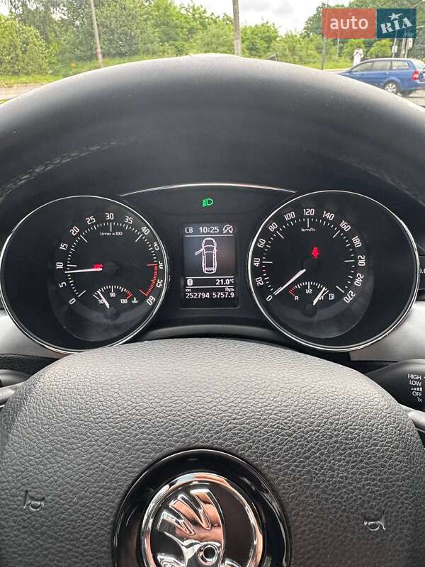 Универсал Skoda Superb 2014 в Львове