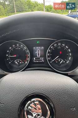 Универсал Skoda Superb 2014 в 