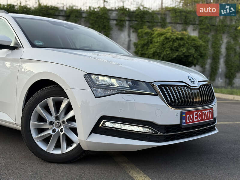 Универсал Skoda Superb 2021 в Ровно