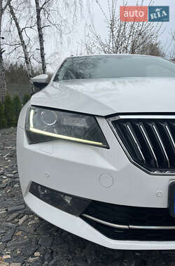 Універсал Skoda Superb 2016 в 