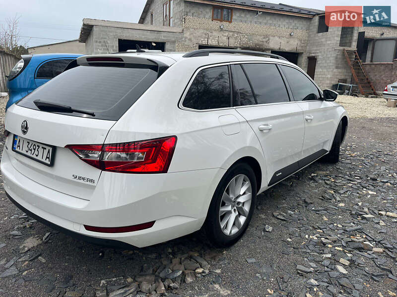 Универсал Skoda Superb 2016 в Киеве