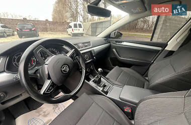 Універсал Skoda Superb 2016 в 