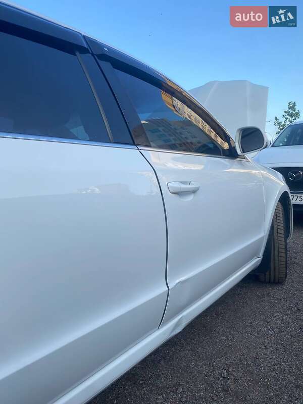 Лифтбек Skoda Superb 2009 в Черкассах