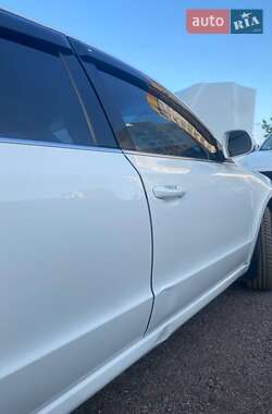 Лифтбек Skoda Superb 2009 в 