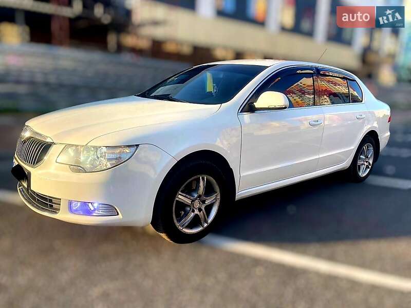 Лифтбек Skoda Superb 2009 в Черкассах
