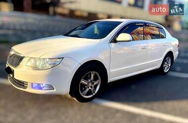 Лифтбек Skoda Superb 2009 в 