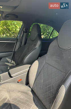 Лифтбек Skoda Superb 2021 в 