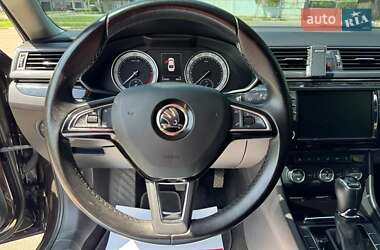 Лифтбек Skoda Superb 2016 в 