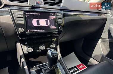 Лифтбек Skoda Superb 2016 в 
