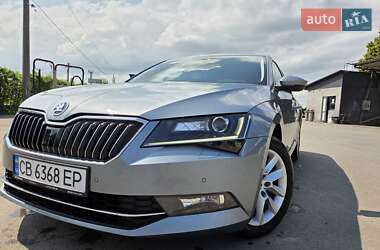 Лифтбек Skoda Superb 2016 в 