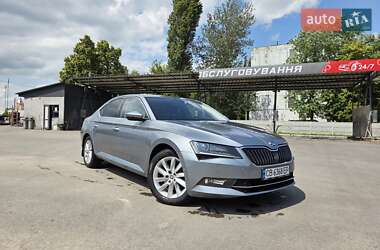 Лифтбек Skoda Superb 2016 в 