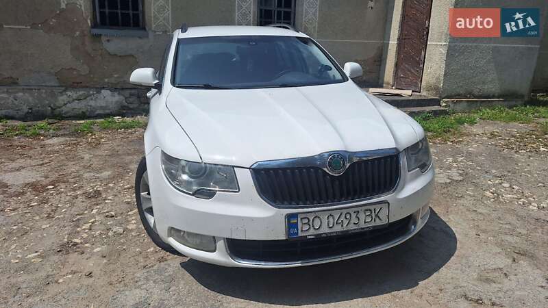Skoda Superb 2012