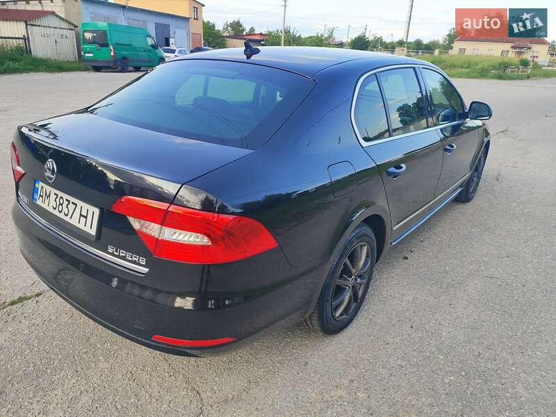 Лифтбек Skoda Superb 2015 в Звягеле фото 8 Лифтбек Skoda Superb 2015 в Звягеле