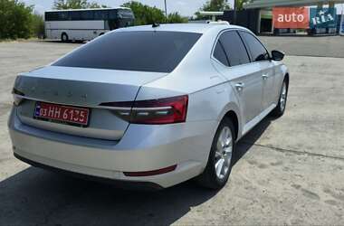 Лифтбек Skoda Superb 2020 в 