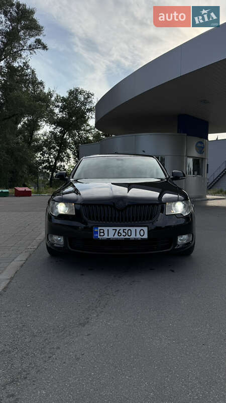 Лифтбек Skoda Superb 2009 в Кременчуге