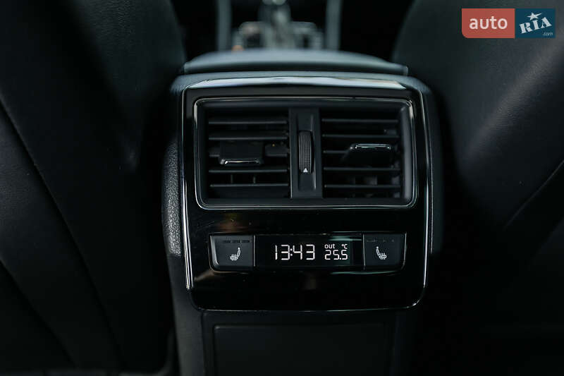 Лифтбек Skoda Superb 2016 в Днепре