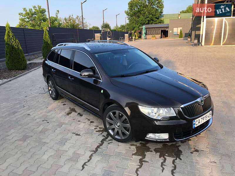 Skoda Superb 2012