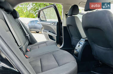 Лифтбек Skoda Superb 2014 в 