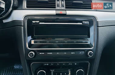 Лифтбек Skoda Superb 2014 в 
