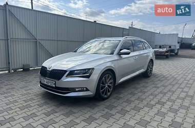 Универсал Skoda Superb 2017 в Луцке