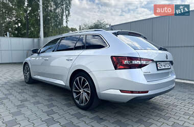 Универсал Skoda Superb 2017 в 
