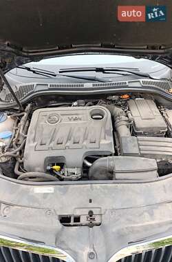 Универсал Skoda Superb 2015 в 