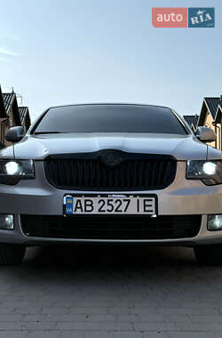 Лифтбек Skoda Superb 2011 в 