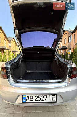 Лифтбек Skoda Superb 2011 в 