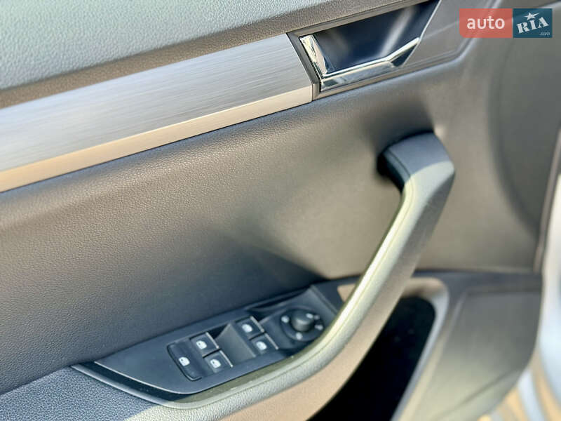 Универсал Skoda Superb 2016 в Луцке фото 19 Универсал Skoda Superb 2016 в Луцке