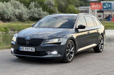Универсал Skoda Superb 2016 в Днепре