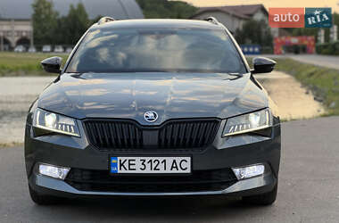 Універсал Skoda Superb 2016 в 