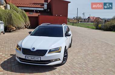 Универсал Skoda Superb 2016 в Львове