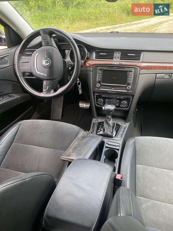 Универсал Skoda Superb 2009 в Рудниках