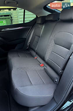 Лифтбек Skoda Superb 2016 в 