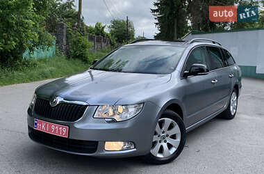 Универсал Skoda Superb 2010 в 