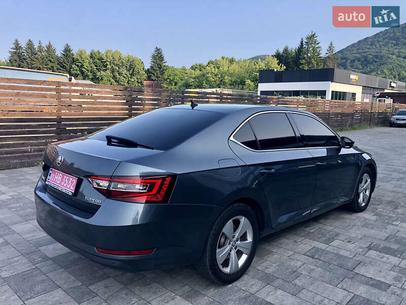 Лифтбек Skoda Superb 2017 в Тячеве