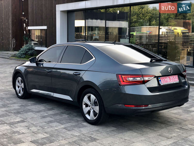 Лифтбек Skoda Superb 2017 в Тячеве